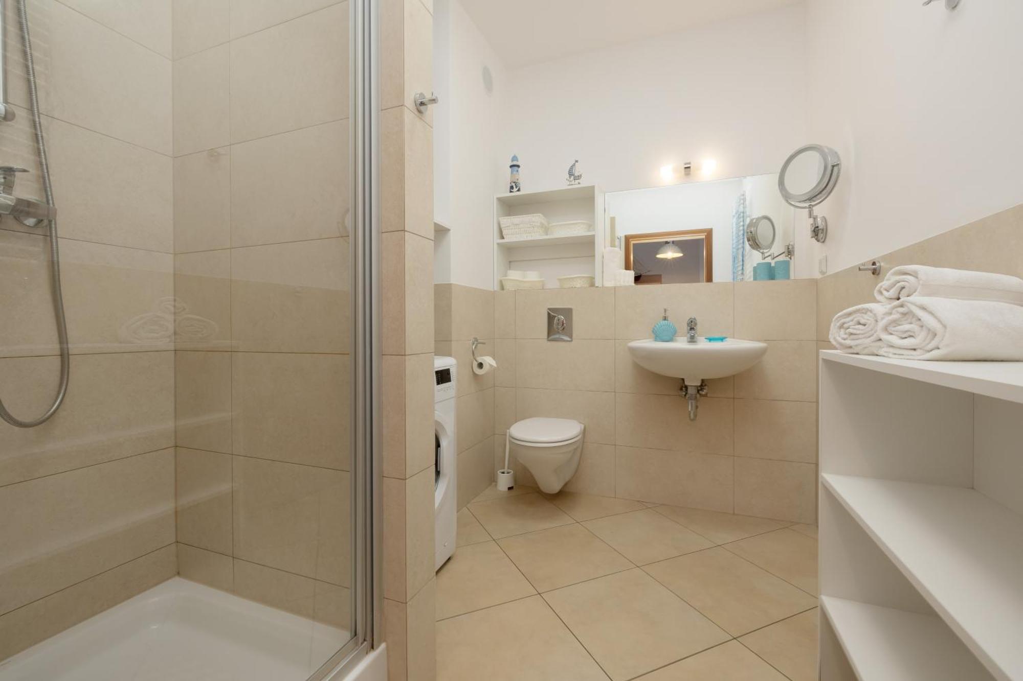 Aquamarina Apartment With Terrace - Close To The Beach - By Renters Miedzyzdroje Ngoại thất bức ảnh